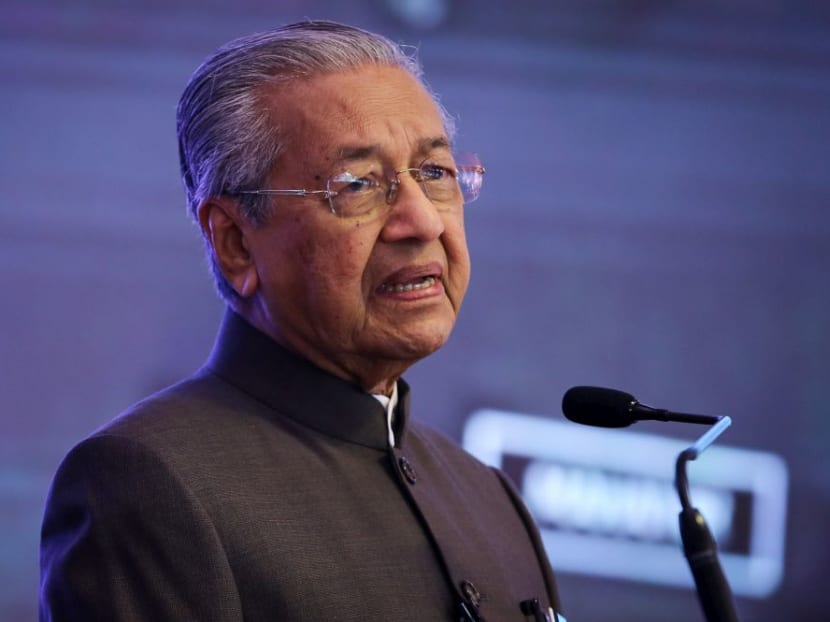 In a press conference on Thursday afternoon, Dr Mahathir commended the country’s health workers for successfully containing Covid-19 in Malaysia. In a press conference on Thursday afternoon, Dr Mahathir commended the country’s health workers for successfully containing Covid-19 in Malaysia.