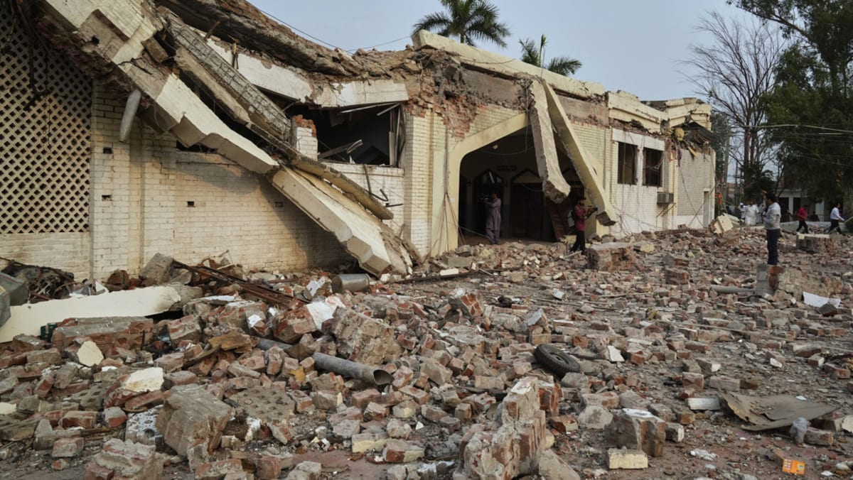 Escalating Tensions: India and Pakistan Exchange Heavy Fire Following Missile Strikes