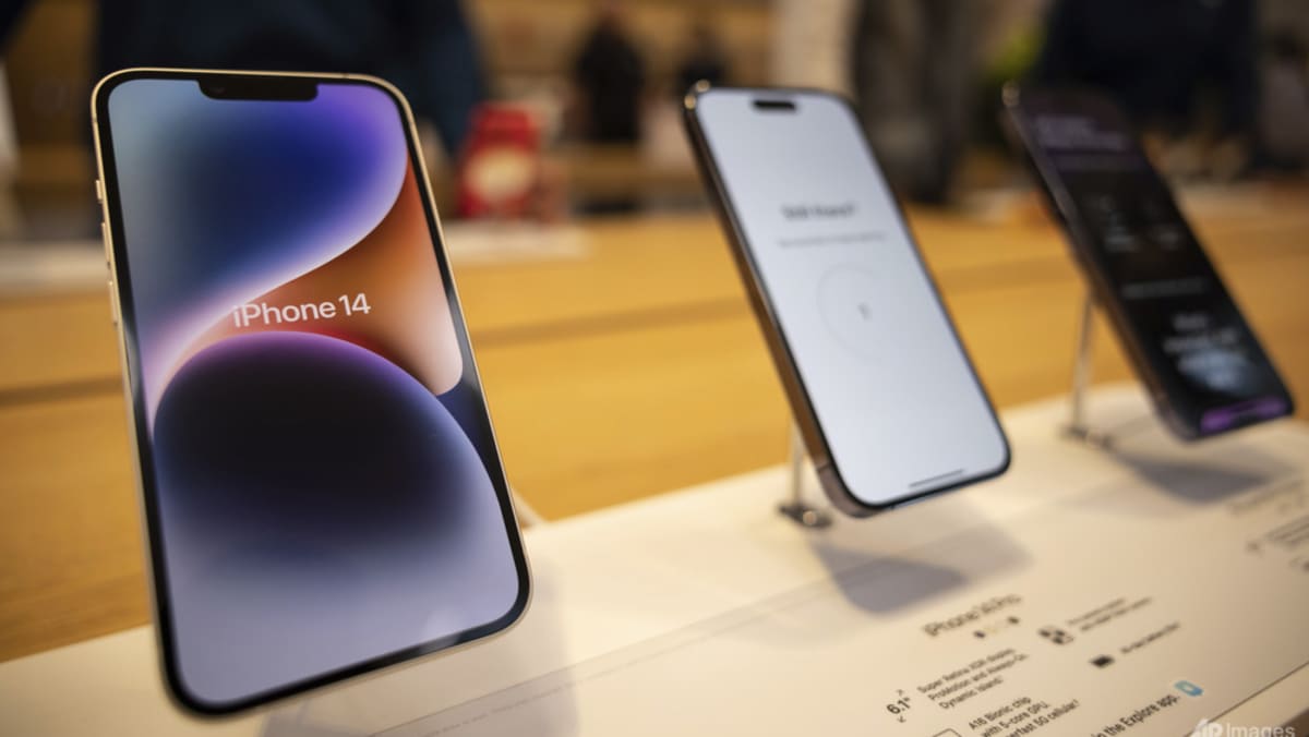 Apple aims to source all US iPhones from India in pivot away from China: Report - Channel News Asia (Picture 1)