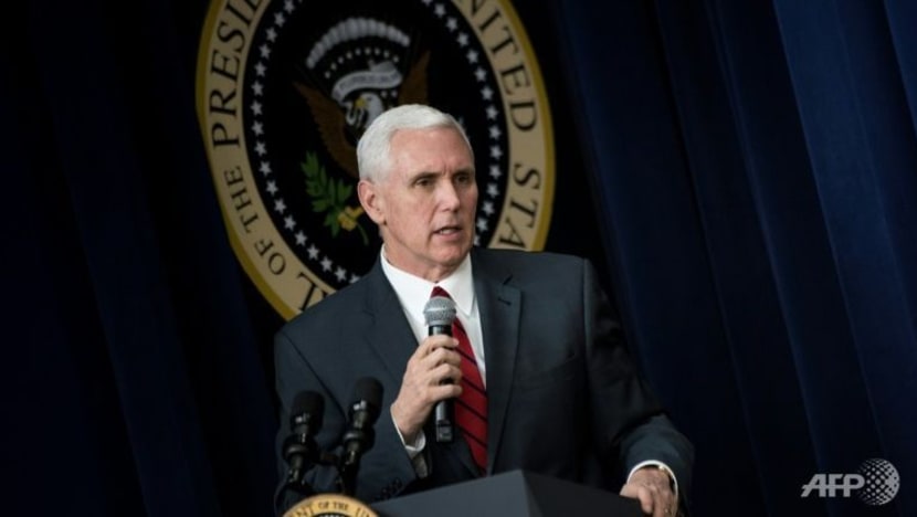 Naib Presiden AS Mike Pence bantah tindakan guna perlembagaan untuk singkir Trump Naib Presiden AS Mike Pence bantah tindakan guna perlembagaan untuk singkir Trump