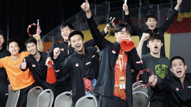 亚洲羽毛球团体赛：我国男队以5比0勇挫缅甸