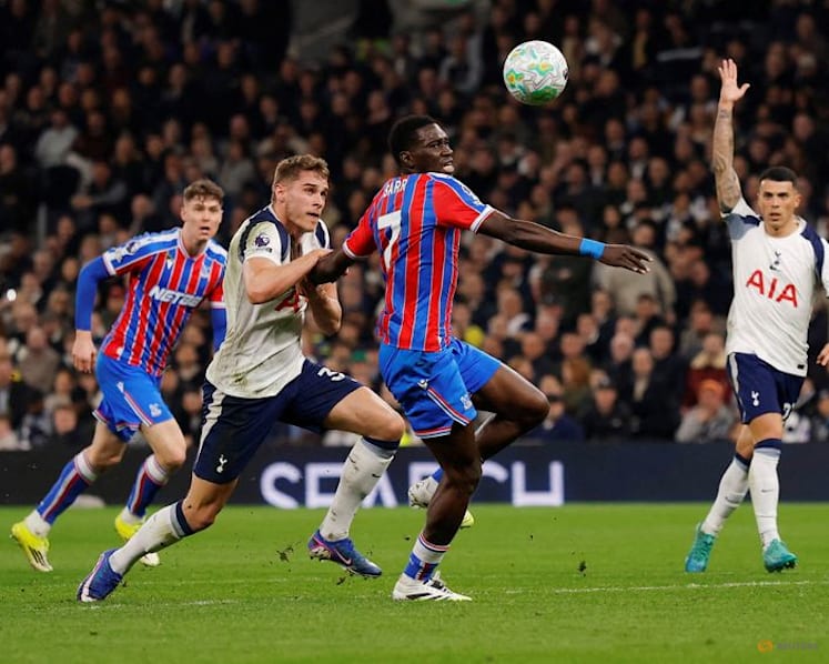 Tottenham relegation fears deepen with home loss to Crystal Palace