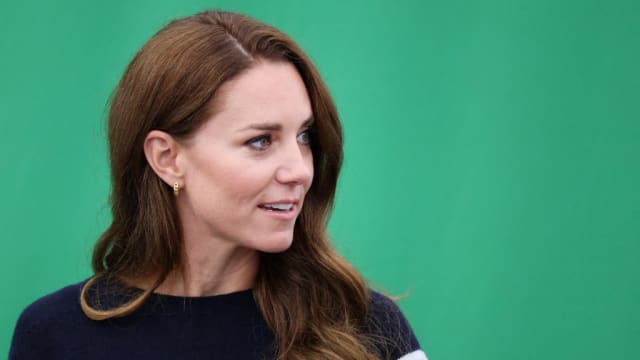 英国凯特王妃进行腹部手术 将休养两周