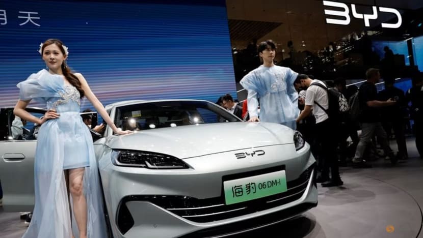 Populariti BYD meningkat; pengguna SG tidak lagi pertikai kereta 'buatan China' Populariti BYD meningkat; pengguna SG tidak lagi pertikai kereta 'buatan China'
