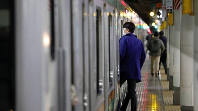 日本列车收紧携带物品管制 加强大阪世博会期间安全