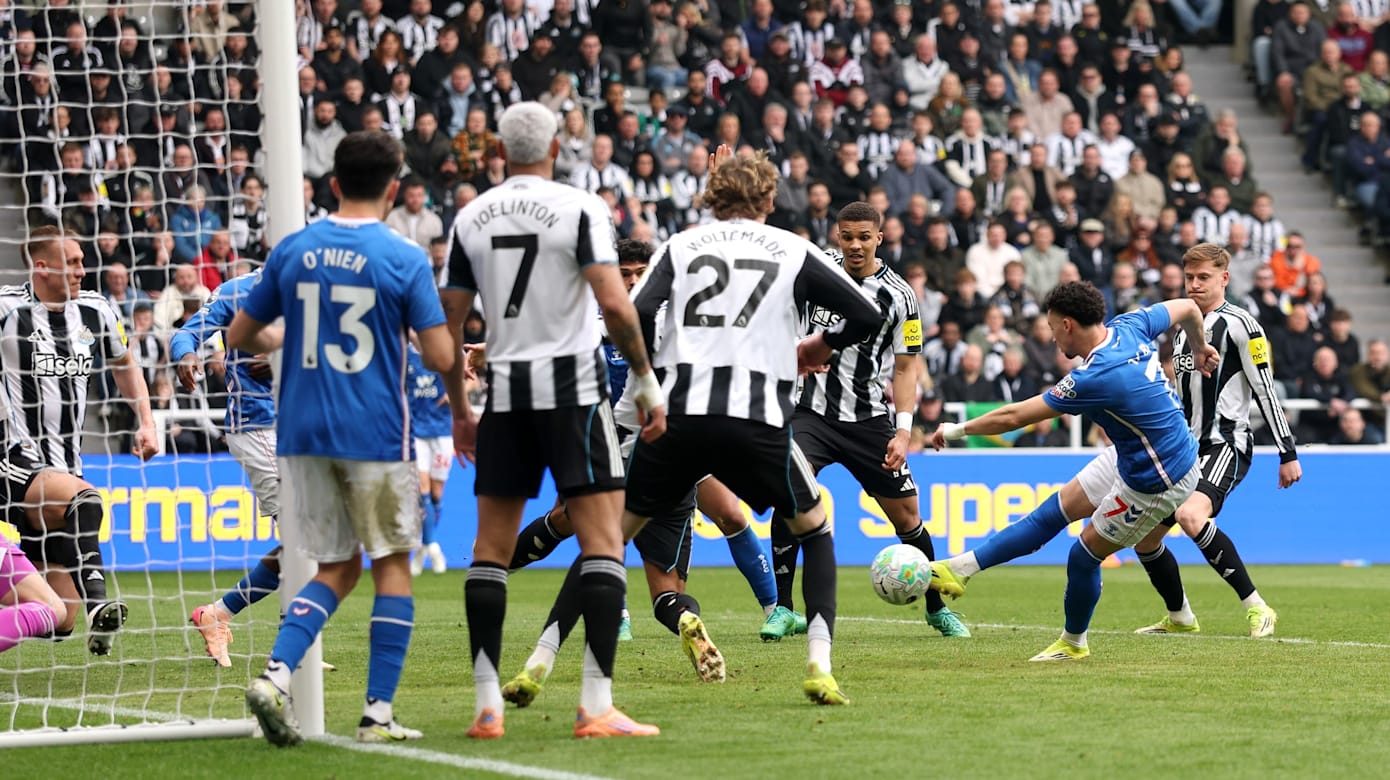 英超：纽卡斯尔领先遭逆转 1比2不敌桑德兰