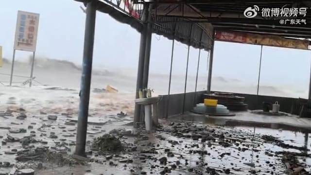 台风麦德姆袭广东 最大风力为14级
