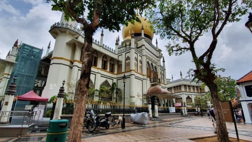 Bawa sejadah sendiri, elak jabat tangan: nasihat Pejabat Mufti ekoran perkembangan virus korona Bawa sejadah sendiri, elak jabat tangan: nasihat Pejabat Mufti ekoran perkembangan virus korona