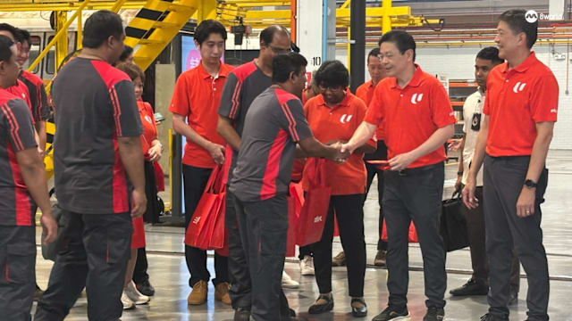 总理向工友拜早年 职总继续协助工友培训及转型