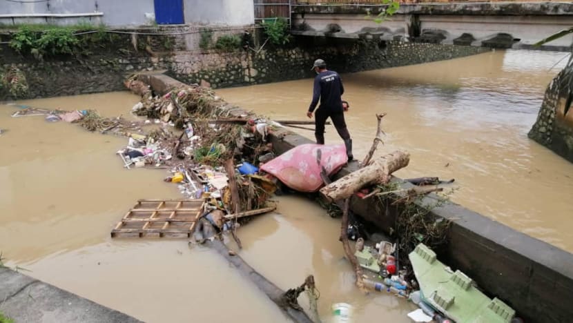 Johor sultan criticises residents for throwing garbage into drains and rivers that led to floods in JB Johor sultan criticises residents for throwing garbage into drains and rivers that led to floods in JB