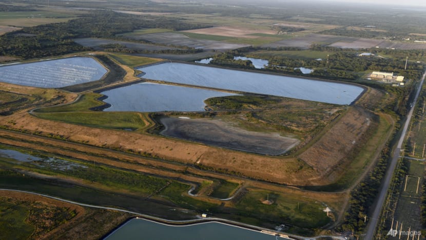 Pollution from Florida mining a concern with Hurricane Ian Pollution from Florida mining a concern with Hurricane Ian