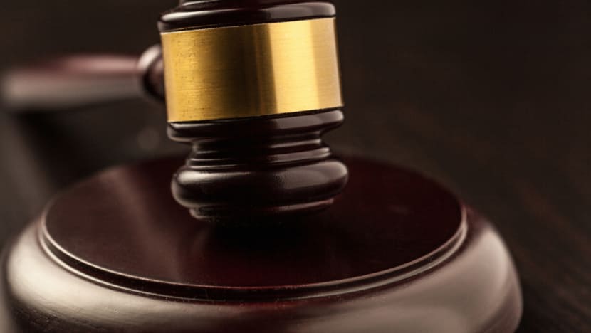 Man threatened to kill pregnant wife when she wanted to travel without him, gets jail for criminal intimidation Man threatened to kill pregnant wife when she wanted to travel without him, gets jail for criminal intimidation