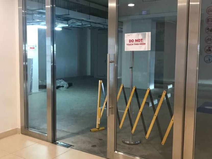 Mr Philip Pang, the designated spokesperson for the mall’s management, acknowledged that the dislodged glass door was misaligned. The incident happened on Feb 24, 2019, at a car-park lift lobby on the fourth floor. Mr Philip Pang, the designated spokesperson for the mall’s management, acknowledged that the dislodged glass door was misaligned. The incident happened on Feb 24, 2019, at a car-park lift lobby on the fourth floor.