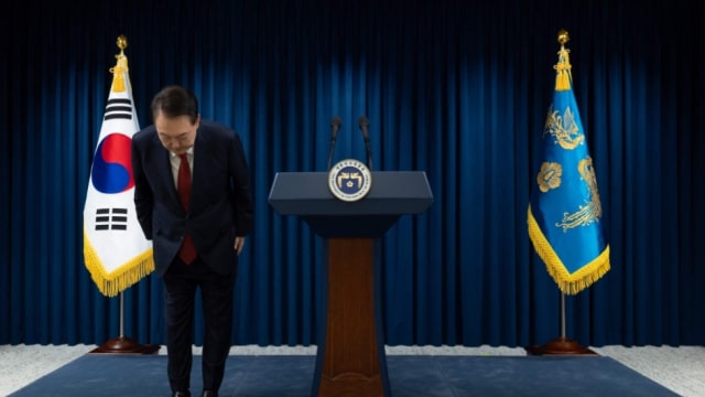 韩国执政党商讨尹锡悦最早明年2月辞职 民主党斥为荒诞提议