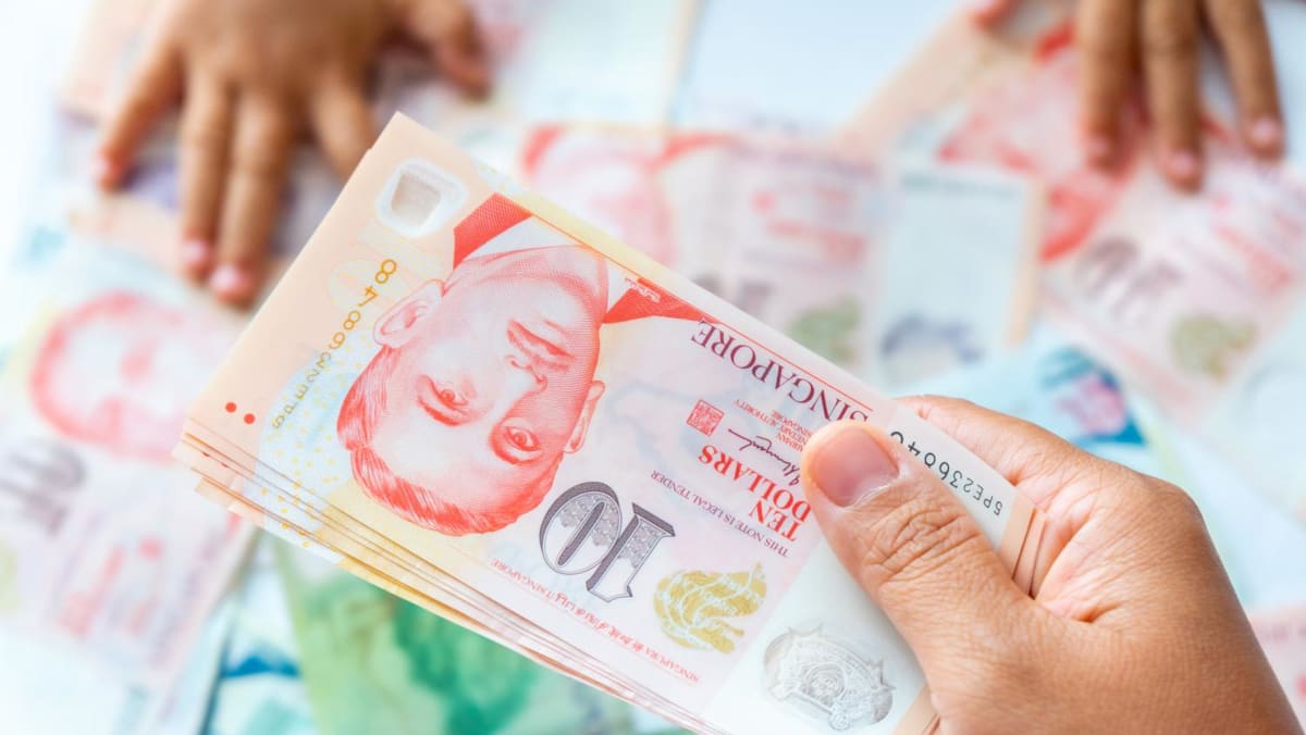 As yields on T-bills and savings bonds fall, what low-risk alternatives  should investors consider? - CNA