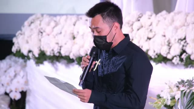 余祥铨忍泪喊话余苑绮：谢谢今生成为我的姐姐