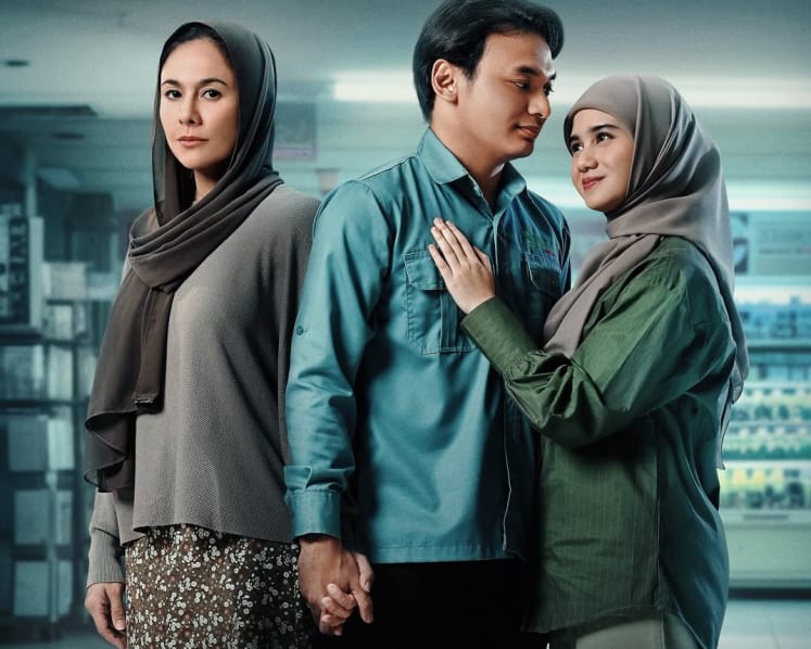 What to know about Norma, the hit Indonesian movie about an affair between a man and his mother-in-law