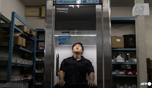 Cool Japan: Human fridge chills workers in extreme heat