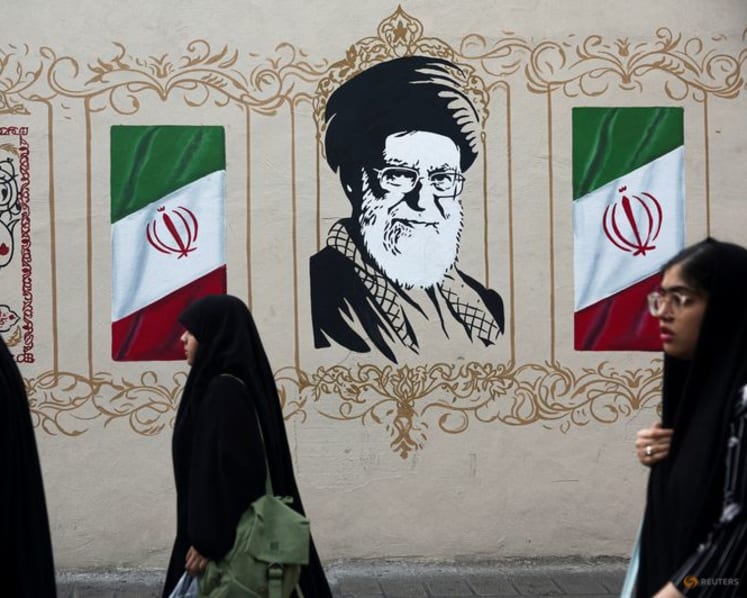 Iran vows to retaliate after US widens sanctions