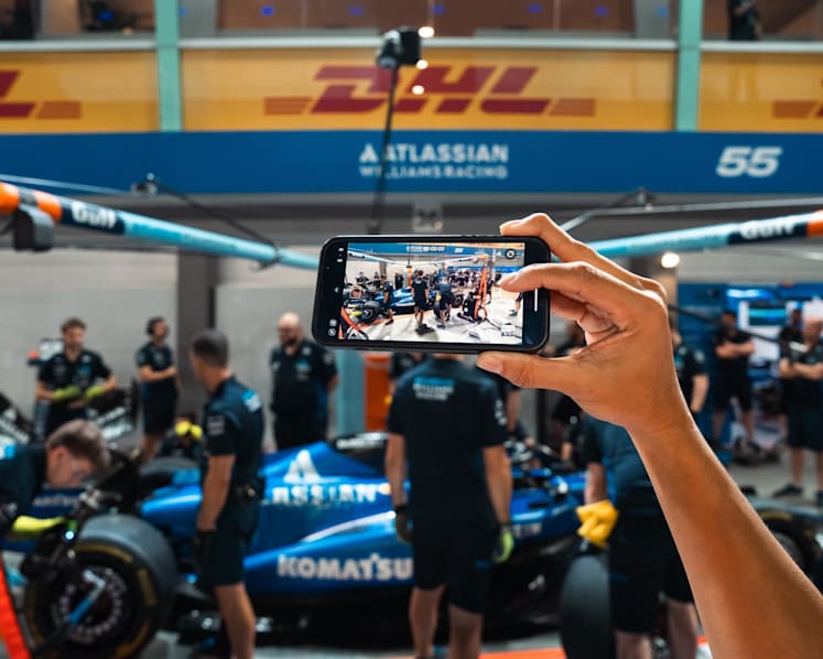 Singapore F1: Ballots open for Thursday Pit Lane Experience, with up to 4,500 fans eligible Singapore F1: Ballots open for Thursday Pit Lane Experience, with up to 4,500 fans eligible