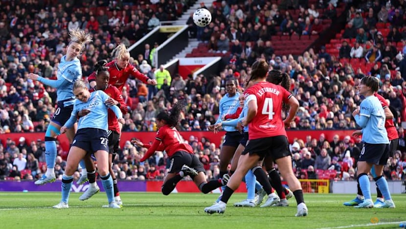 Man City close on WSL title with 3-0 derby win, Arsenal down Spurs