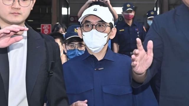 持未成年不雅片遭起诉　黄子佼出庭答辩！