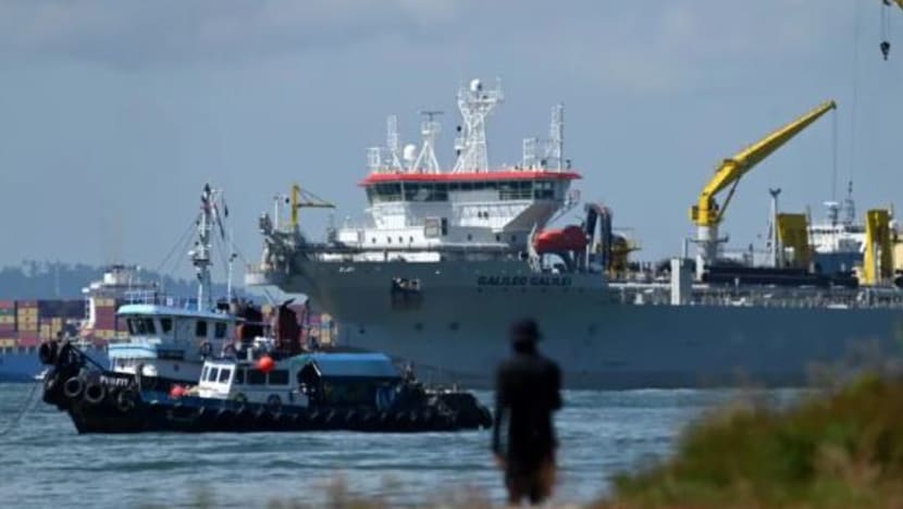 3 kapal kargo pukal dirompak di Selat SG