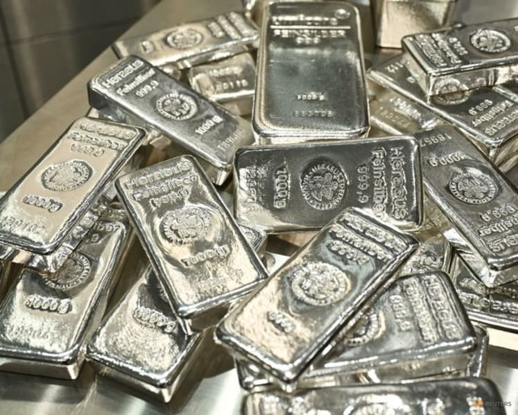 Gold shatters $4,000 milestone, silver belts record high as investors rush to safety
