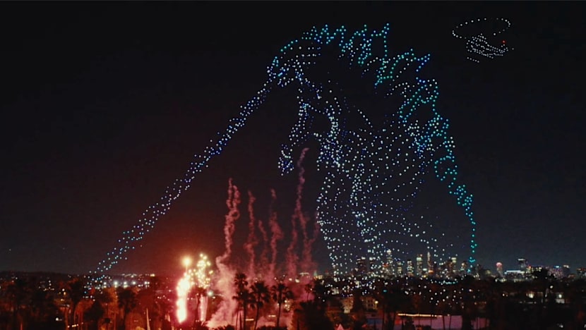 Apple sulap langit jadi arena Godzilla dan King Kong dengan 3.000 drone