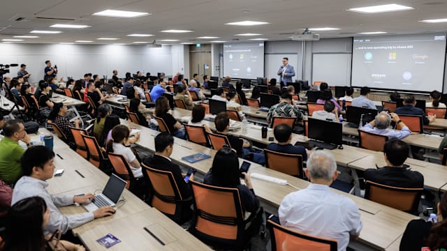 国大系统科学学院第十届学习节 聚焦AI时代持续学习与人才培养