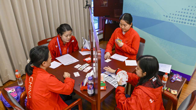 桥牌团体赛不敌东道主 我国团队摘两铜牌