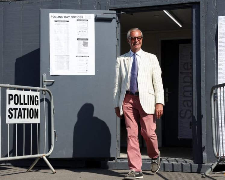 UK parliament probe into Farage resumes after polls win