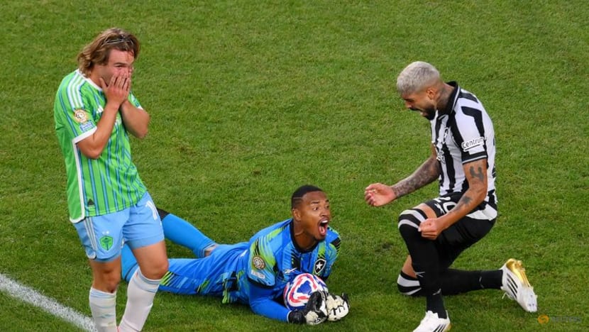 Botafogo hold off late Seattle surge for 2-1 Club World Cup debut win