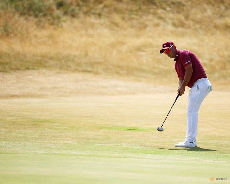 Herbert 'disappointed' but proud after record-equalling round
