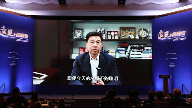 李开复：进入AI Agents时代，企业领导人务必亲自推动变革