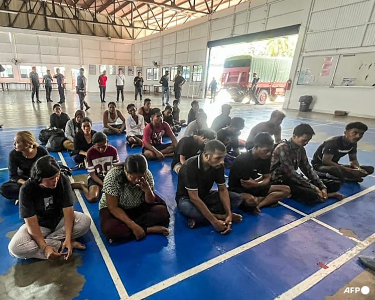14 missing, 23 rescued after migrant boat sinks off Malaysia