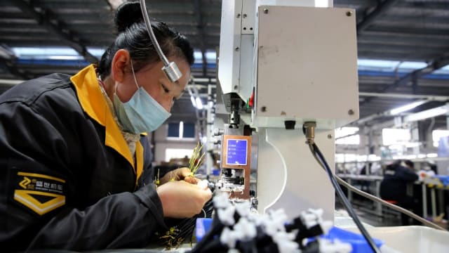 中国4月份工业产值年比增6.1%