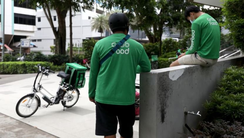 Pekerja penghantaran harap dapat faedah perubatan, cuti tapi adakah pelanggan mahu tanggung kos? Pekerja penghantaran harap dapat faedah perubatan, cuti tapi adakah pelanggan mahu tanggung kos?