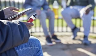 Commentary: Teenagers know vaping is harmful. That doesn’t mean they’ll stop