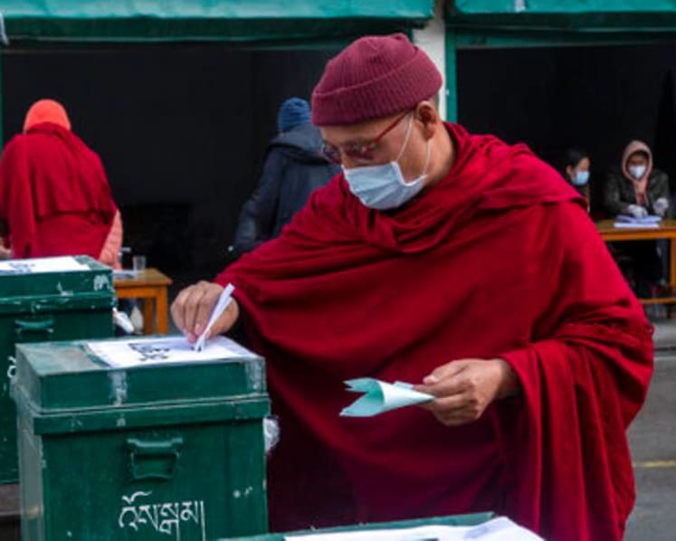 Tibetans in exile vote in India for their political leader