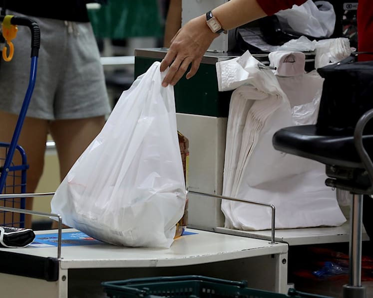 Majority of Singapore supermarkets will charge 5 cents per plastic bag from July 3