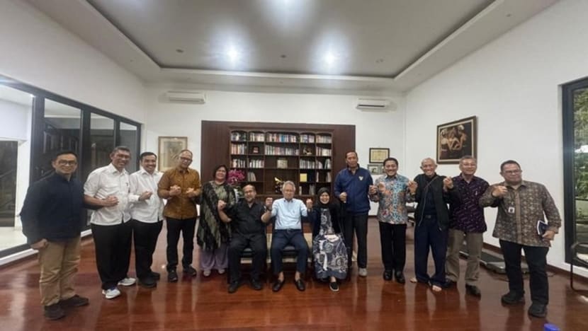 Menteri Satryo islah dengan ASN Kemendiktisaintek yang mendemonya Menteri Satryo islah dengan ASN Kemendiktisaintek yang mendemonya