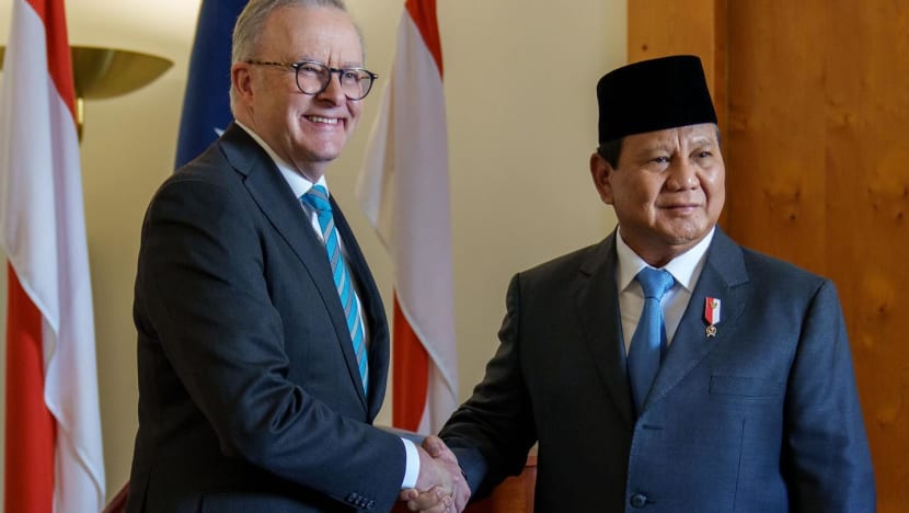 Australia dan Indonesia meterai perjanjian pertahanan Australia dan Indonesia meterai perjanjian pertahanan