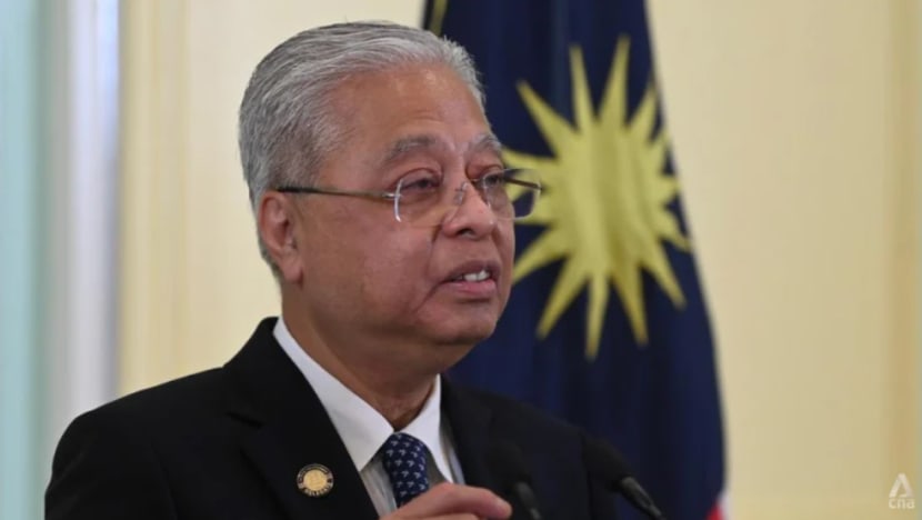"Zahid tiada hak, biro politik pun tiada hak putuskan kerjasama BN dengan PH", kata Ismail Sabri Yaakob