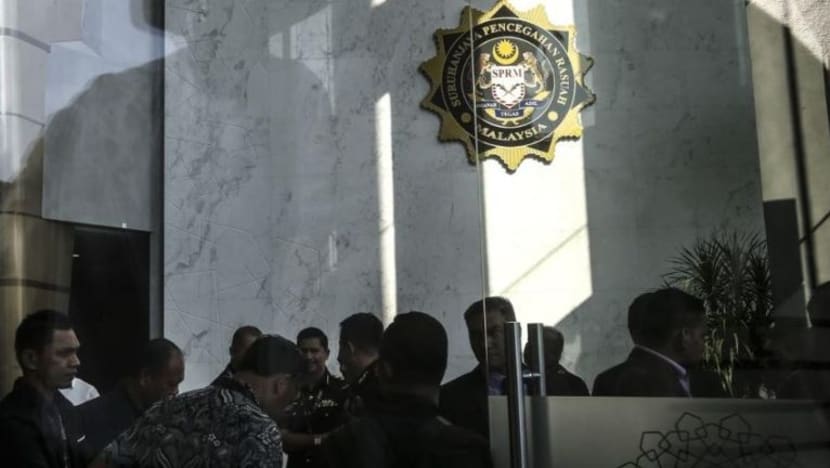 Anggota PKR buat aduan kepada SPRM tentang pembelian undi dalam pemilihan parti di Julau Anggota PKR buat aduan kepada SPRM tentang pembelian undi dalam pemilihan parti di Julau