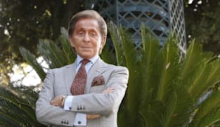 Legenda fesyen, Valentino Garavani, meninggal dunia pada usia 93 tahun