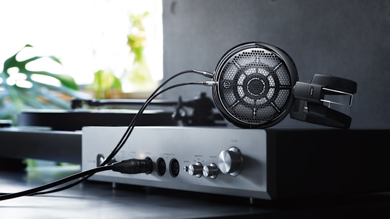 The quiet luxury of listening: A guide to premium headphones