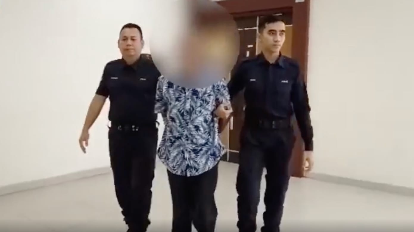 马国鳏夫被控猥亵15岁女儿 拒绝认罪