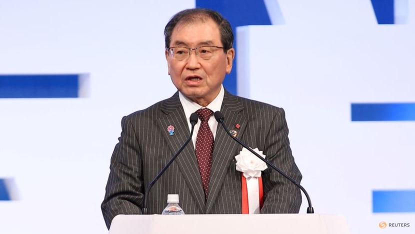 Japan business lobby chief says rapid forex fluctuation undesirable