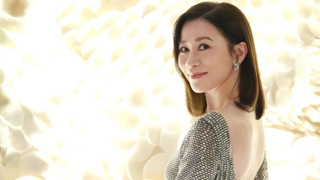 “赚钱谁不开心？”　《新闻女王》爆红带动TVB转亏为盈？佘诗曼高EQ回应